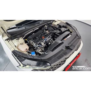 918806