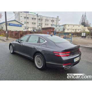 905779