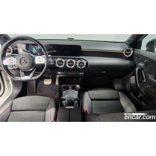 972525