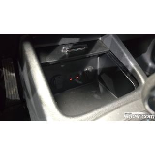 697741