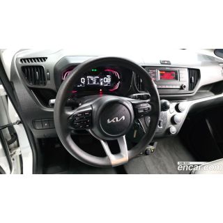 975570