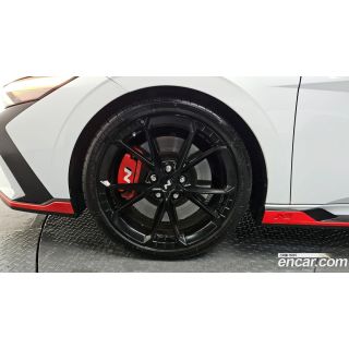 95729