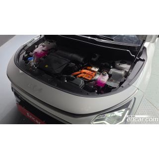 982001