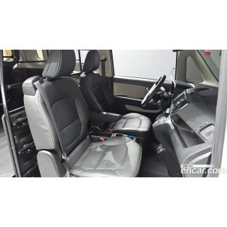 543947