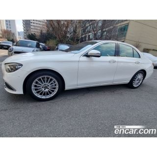 768211
