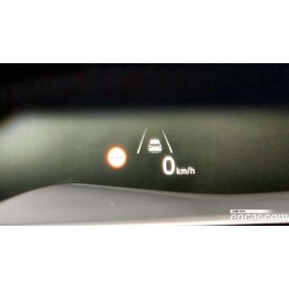 925945