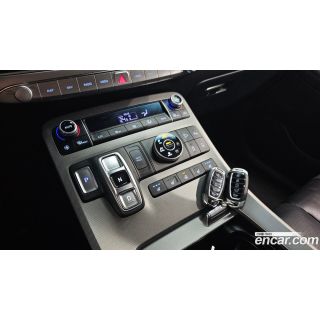 877452
