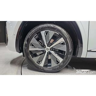 582370