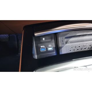 548103