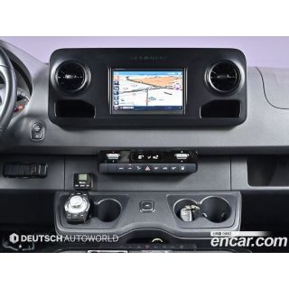 957873