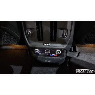 991897
