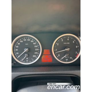 813857