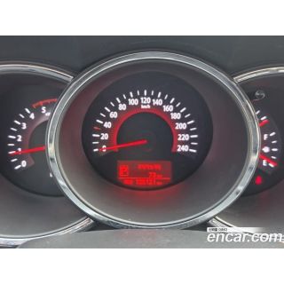677842