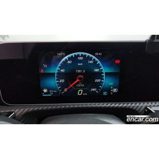 913801