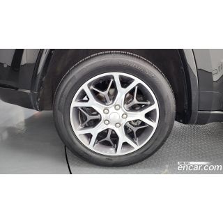 697302