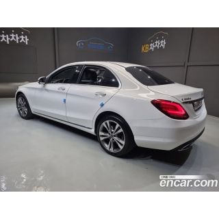 243082