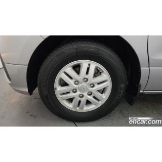 745989