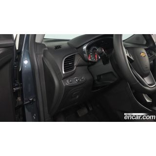 922690