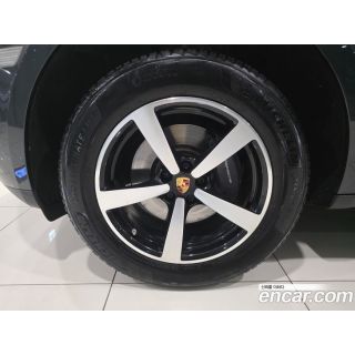511083