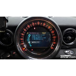 572303