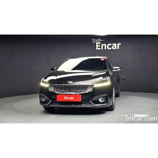 890674