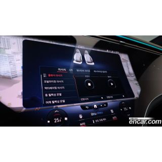 871843