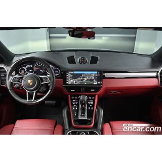 982463