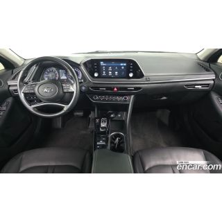 907824