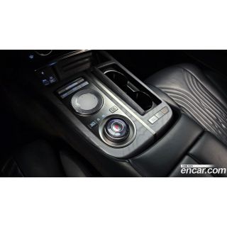 572889