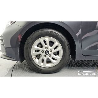 652795