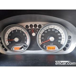 740073