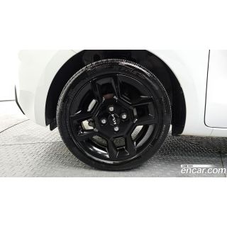 937567