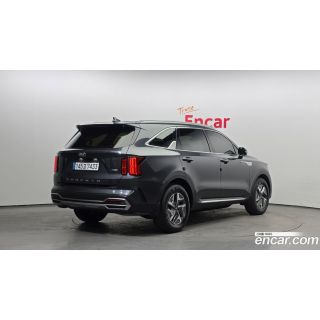636847