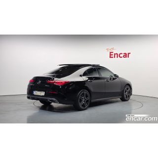 855696