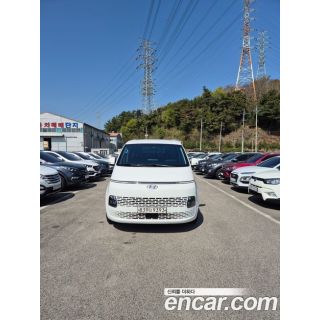 573686