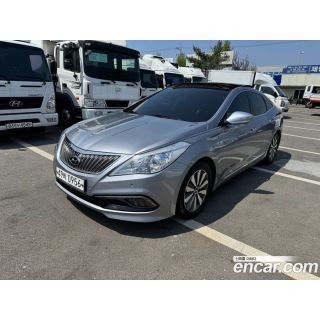 871704