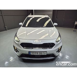 868624