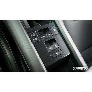 907394
