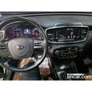 897383