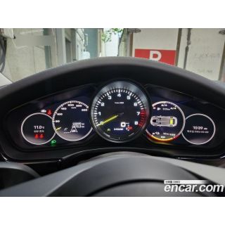 895016