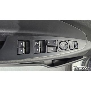 543779