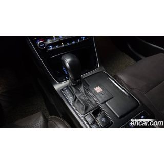 923272