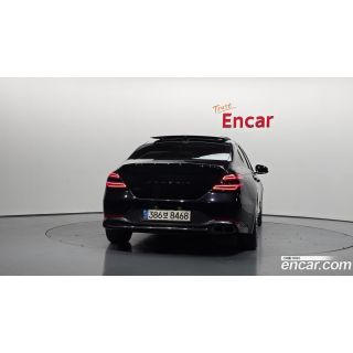 627400