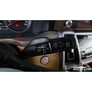901132