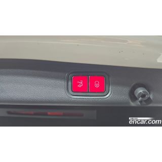 686847