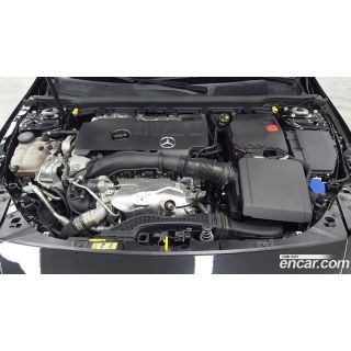 981544