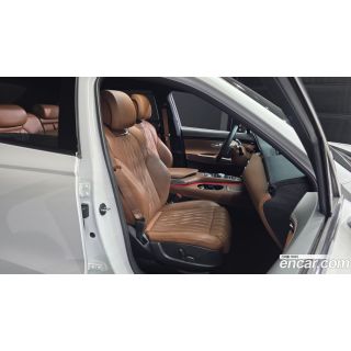 476704