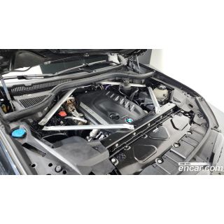 896651