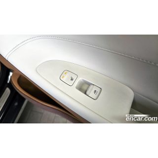 912442