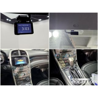 303733